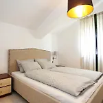 Sonja By Adex Travel Appartement *
